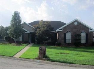 9746 Brewster Ct, Irvington, AL 36695