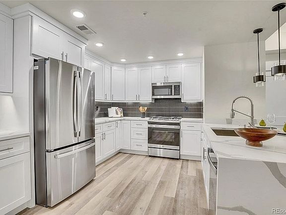 5th image of 1304 Snowberry Ln Unit 103