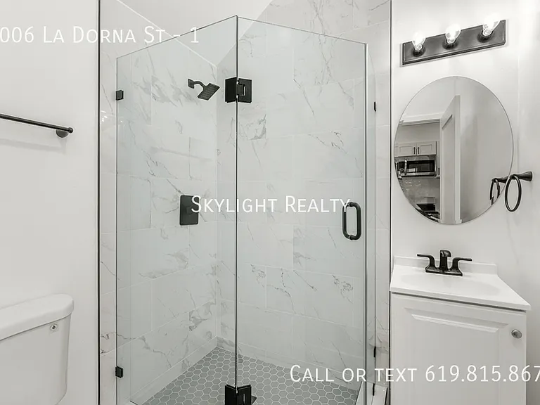 5006 La Dorna St #1 — Photo 4