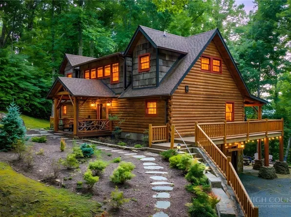 875 Eagles Nest Trail, Banner Elk, NC 28604