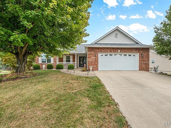 2nd image of 2790 Deerfield Dr