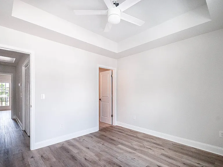 801 Maxine Ct #D — Photo 17