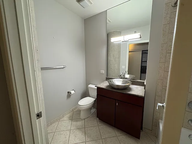 700 N Larrabee St #1902 — Photo 24