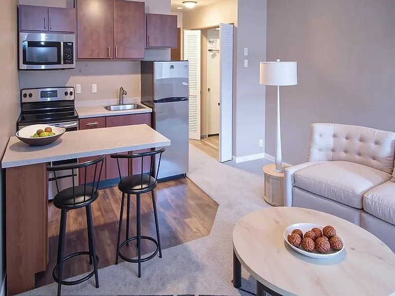 Courtyard Apartments — Photo 30