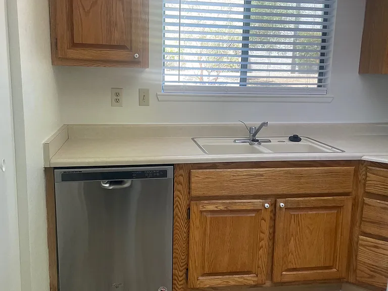 1326 Georgia Ave — Photo 7
