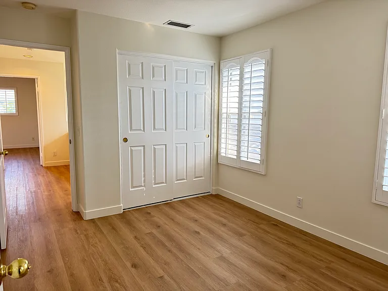 142 Cherrybrook Ln — Photo 20