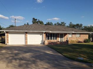 1008 E Hughes St, Blair, OK 73526