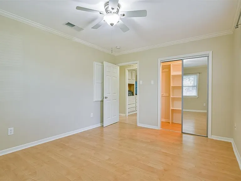 108 Dolphin Ave — Photo 16