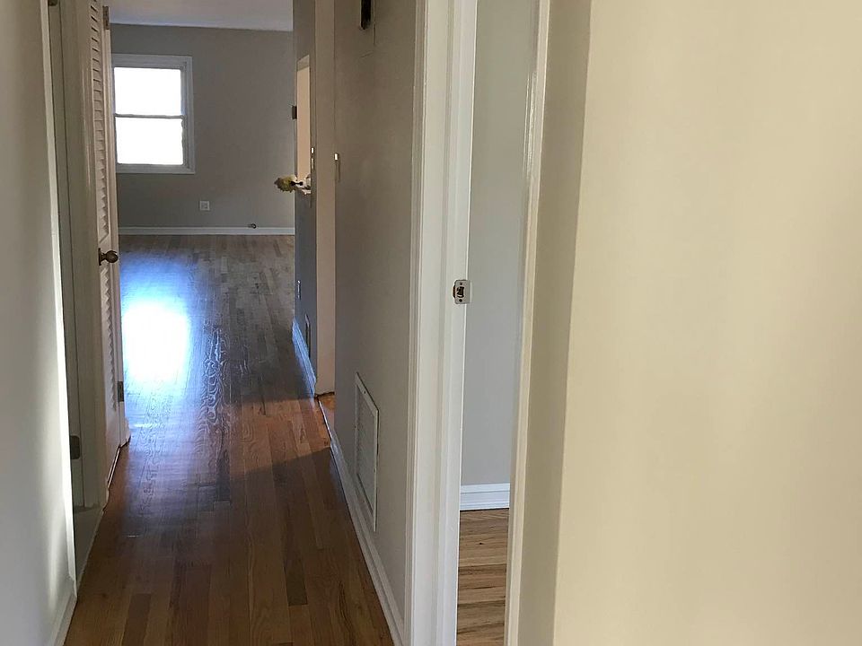 1st image of 244-55 Grand Centrl Pkwy #B
