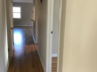 244-55 Grand Centrl Pkwy #B, Little Neck, NY 11362