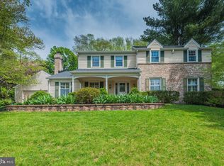 457 Woodcrest Dr, Mechanicsburg, PA 17050