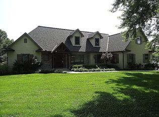 24916 E Truman Rd, Independence, MO 64056