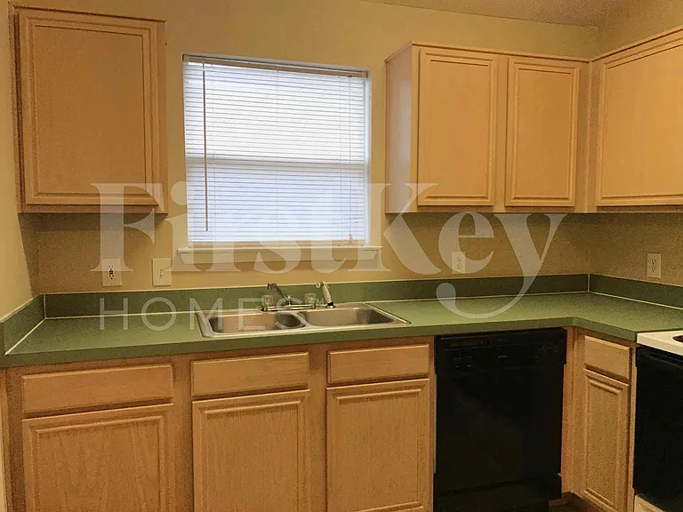 10640 Towerwood Dr — Photo 10