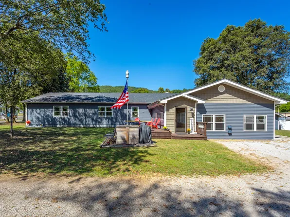 109 Igou Ferry Rd, Soddy Daisy, TN 37379