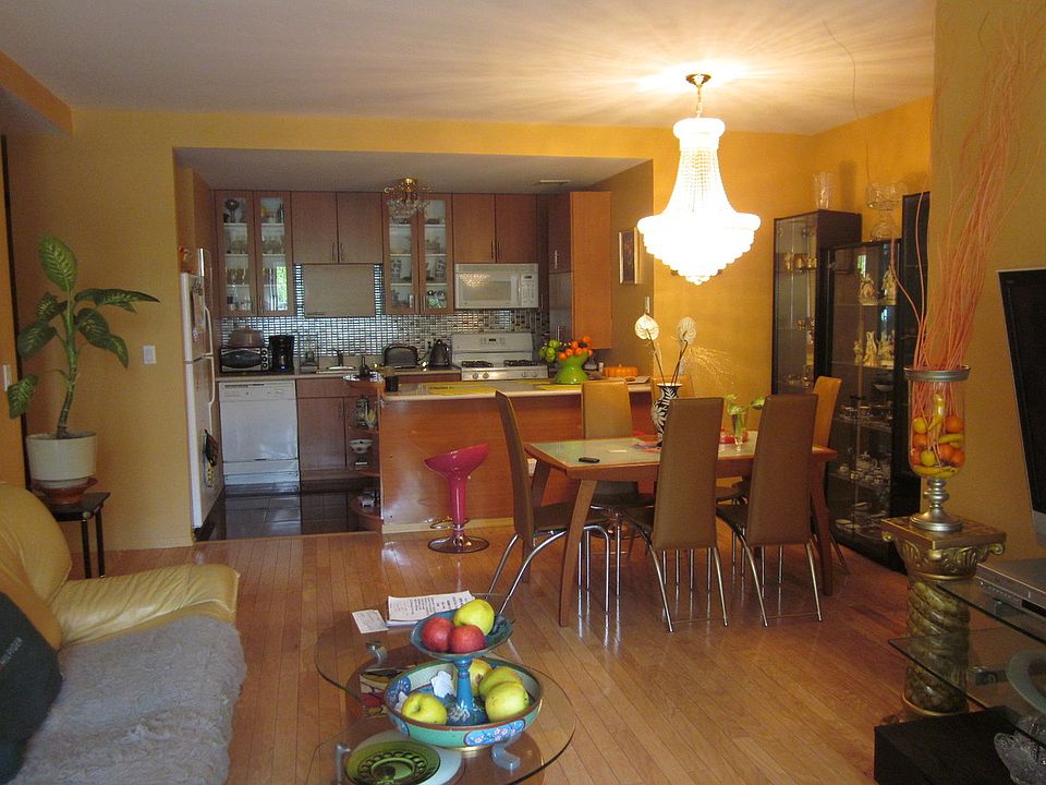 2nd image of 155 Oceana Dr E #1X