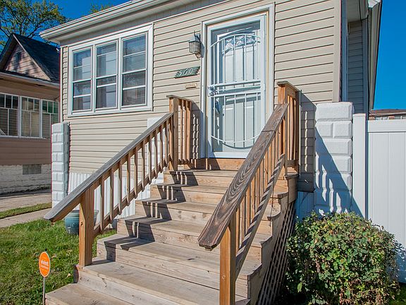 2nd image of 560 Ingraham Ave