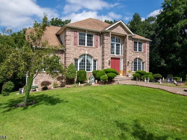 6 Andre Ct, Hardyston Twp., NJ 07416