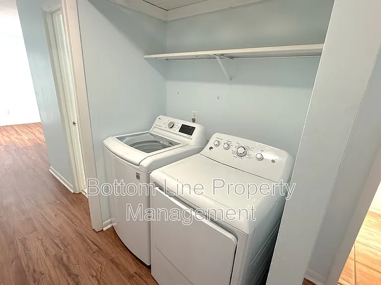 7838 Hummingbird Ln — Photo 12