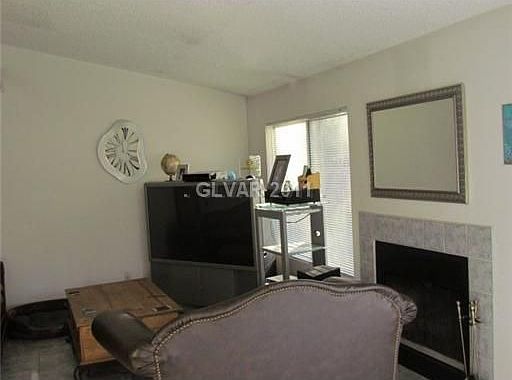 3rd image of 9620 Lazy River Dr