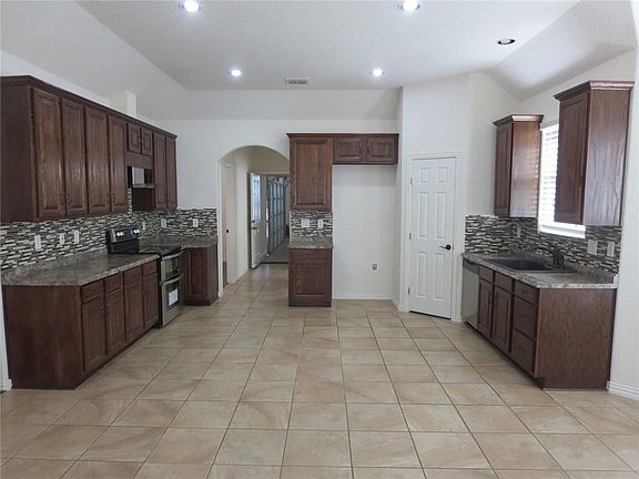 4th image of 7108 Truver Ln