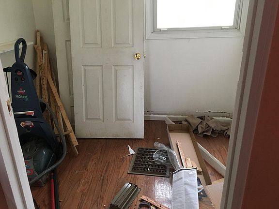 3rd image of 2301 S 5th St