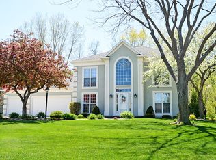 1425 Sonata Ct, Green Bay, WI 54311