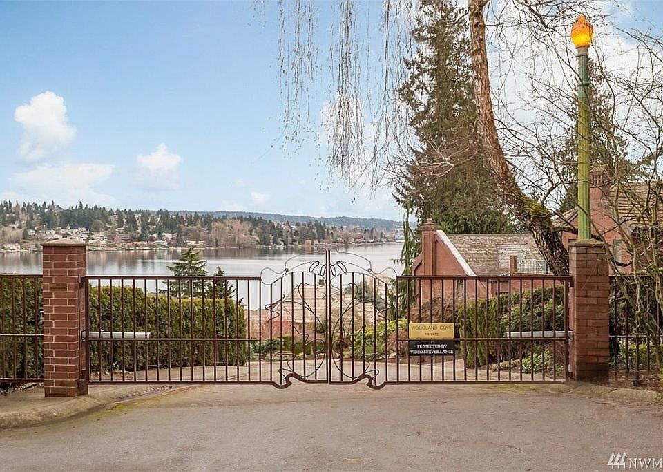1st image of 8473 NE Woodland Cove Dr