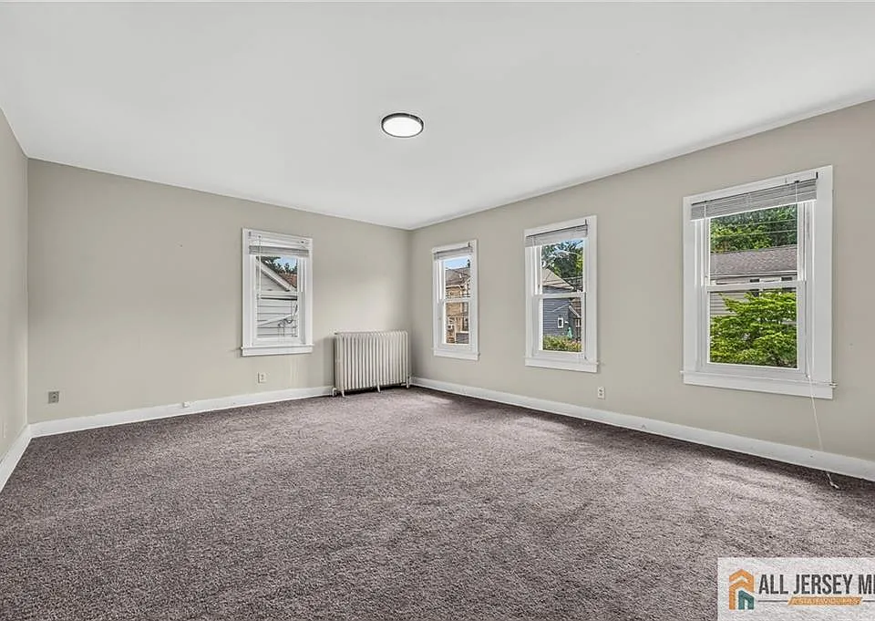 38-40 Brunswick Ave #2