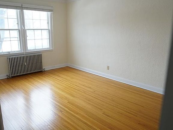 3rd image of 1861 Randolph Ave #206