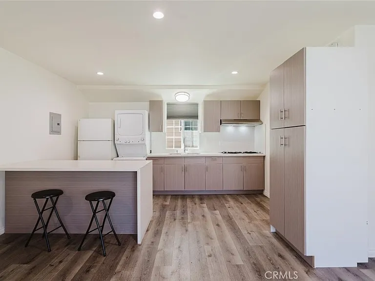10327 1/2 Hillhaven Ave — Photo 7