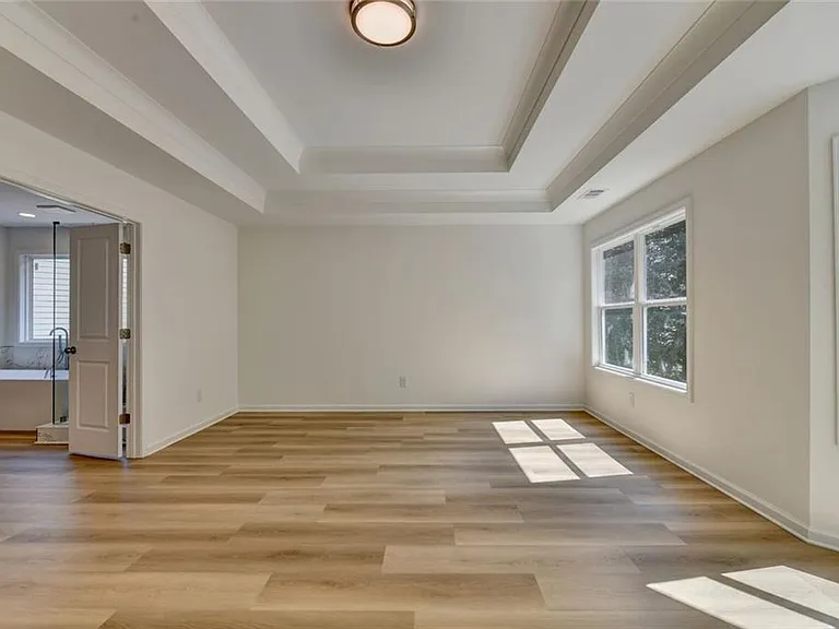 9135 Fox Trail Ln — Photo 38