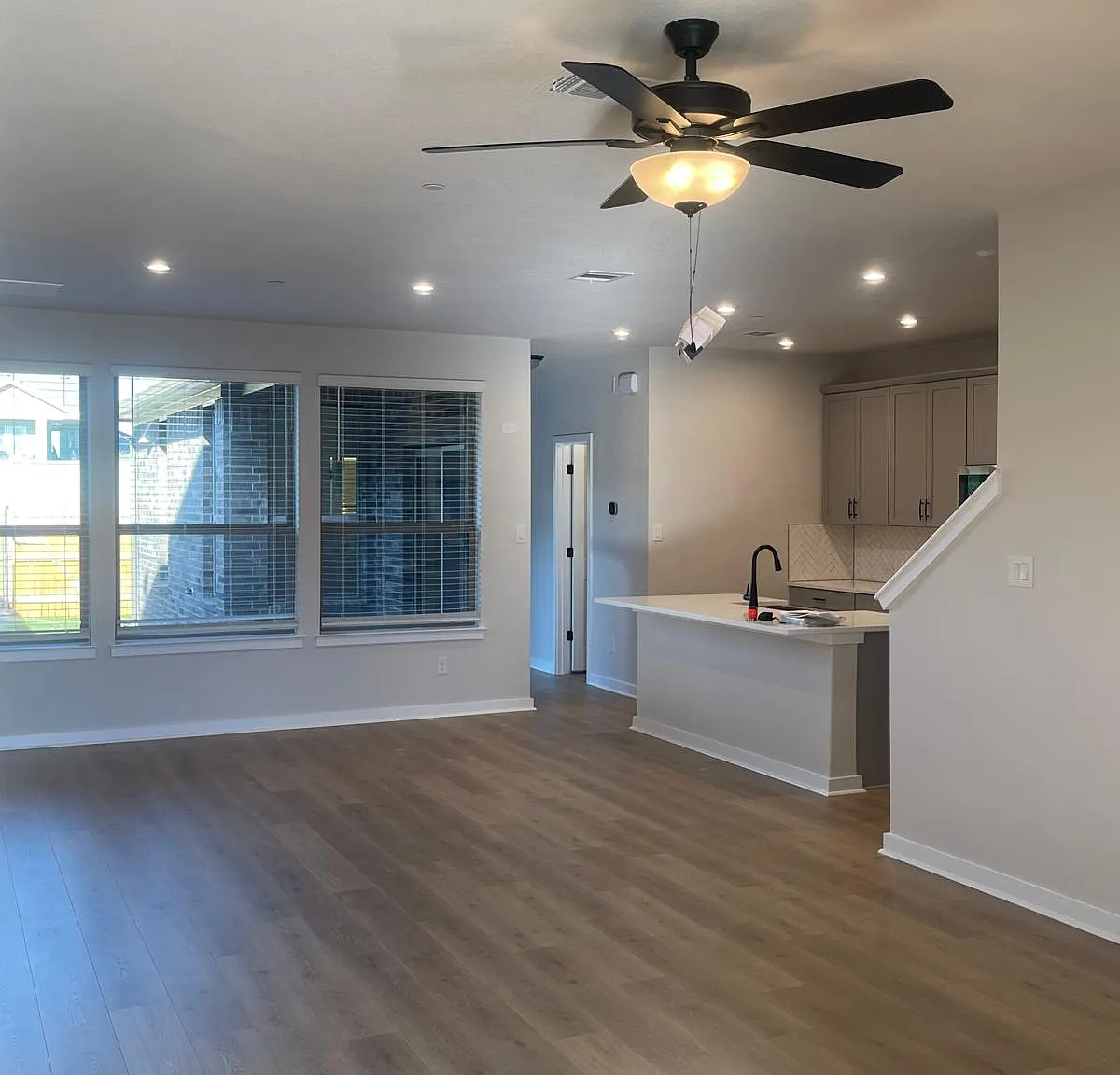 2500 Forest Creek Dr — Photo 4