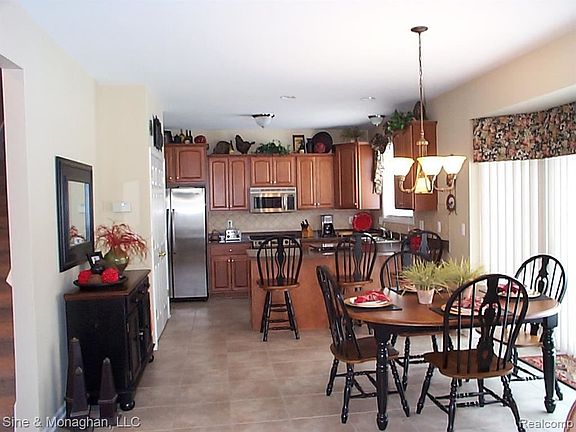 5th image of 4335 Irene Dr