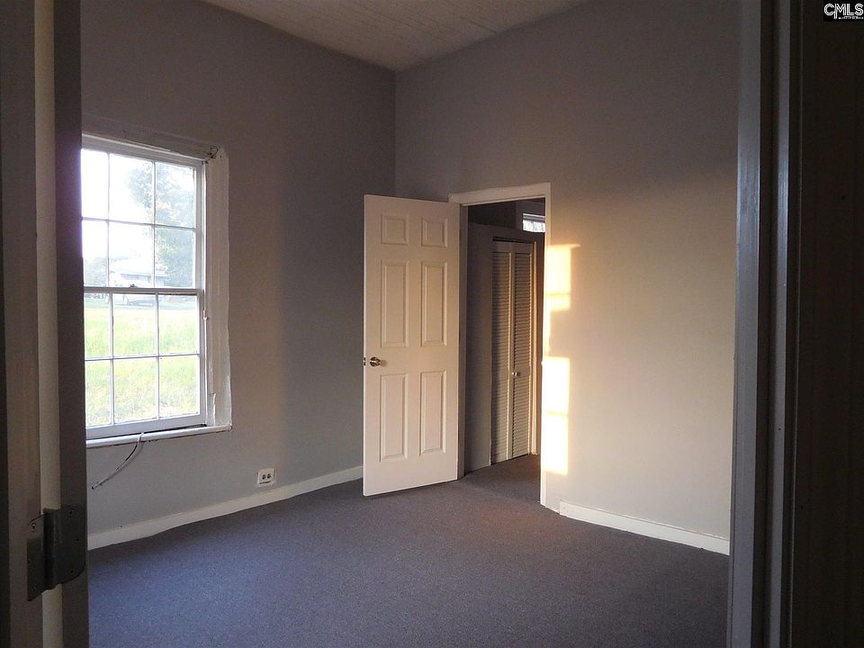 2nd image of 2204 Barhamville Rd