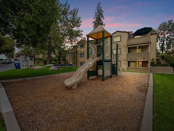 4th image of 5045 Los Morros Way #77-77-77