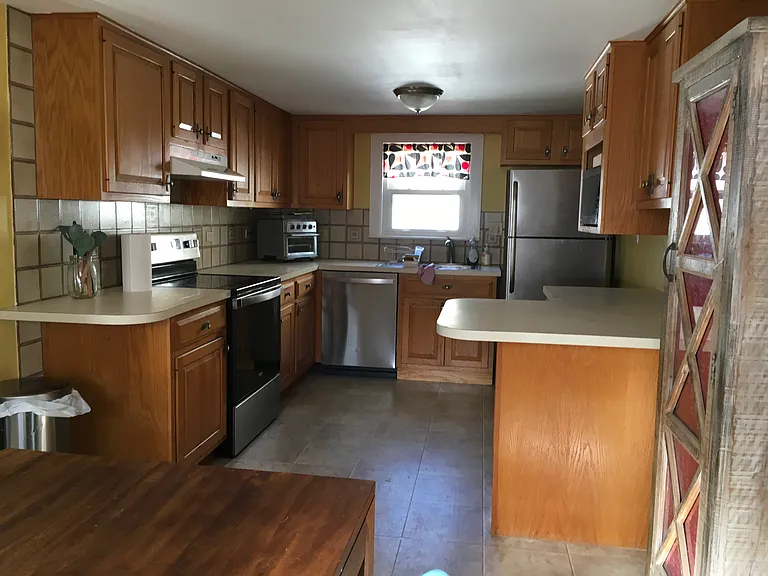 161 Aldrich Rd — Photo 3
