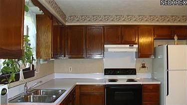3rd image of 20416 Village Green Dr