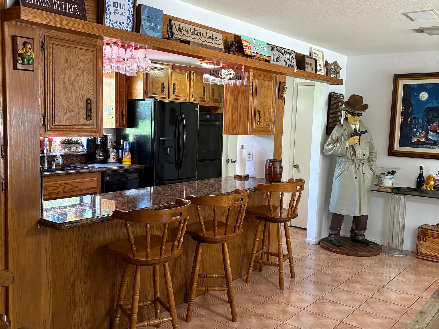 3 bed, 3090 sqft, $2,750 — Photo 3