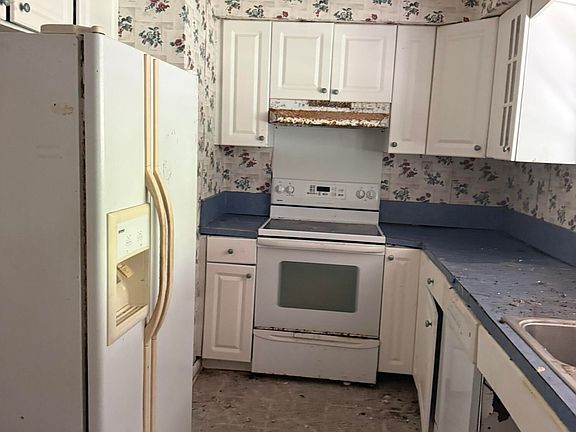 4th image of 1264 IVEY Lane
