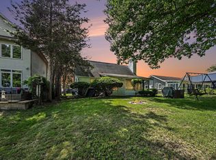 7507 Hillcrest Ave, Manitou Beach, MI 49253