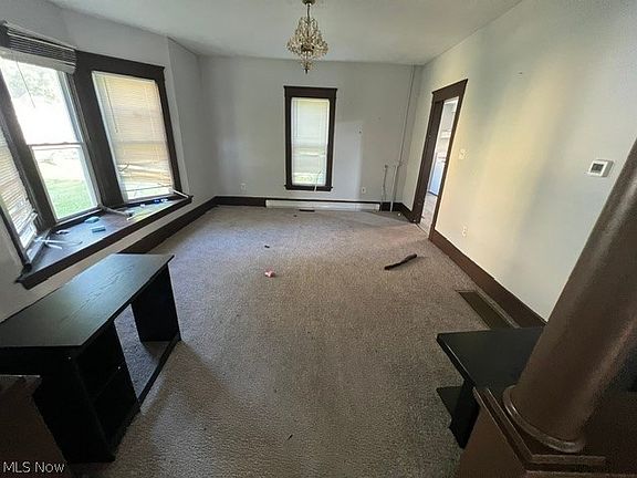 3rd image of 521 W 23rd St