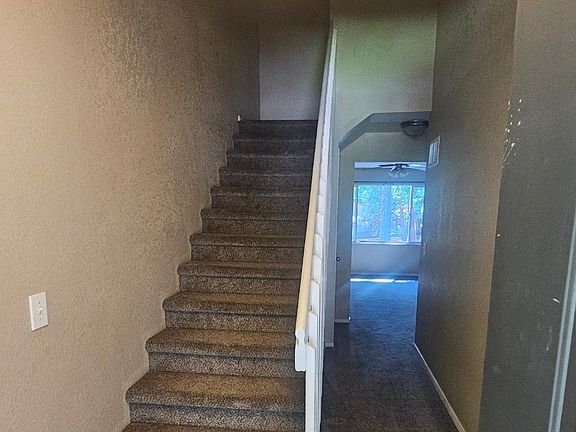 3rd image of 5196 N Pinegrove Dr