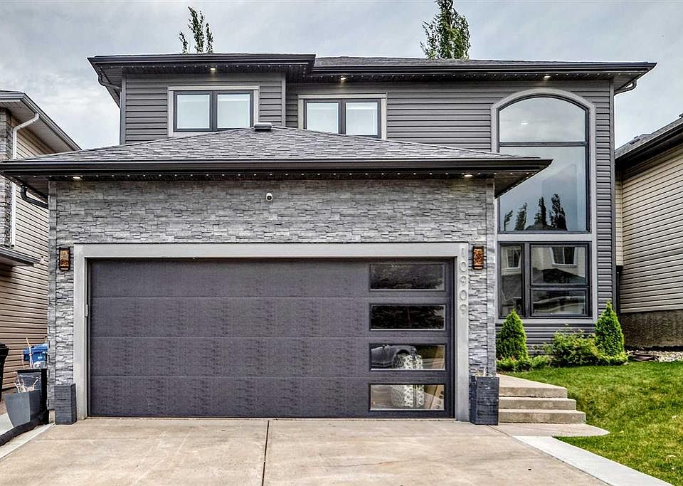 1st image of 10909 Hidden Valley Dr NW