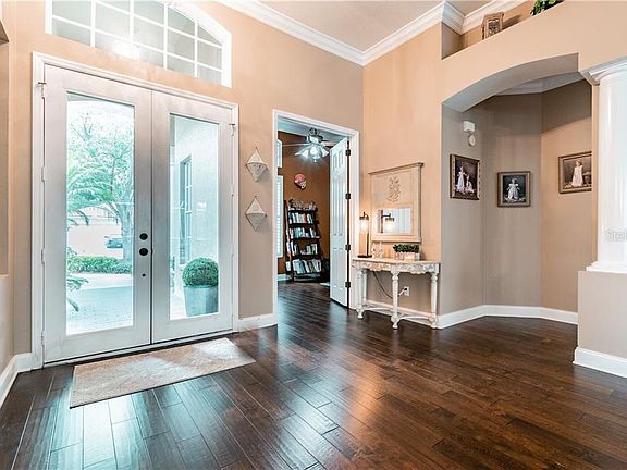 4th image of 9315 Deer Creek Dr