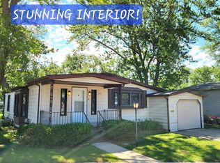 213 Northshore Rd #84, Elgin, IL 60123