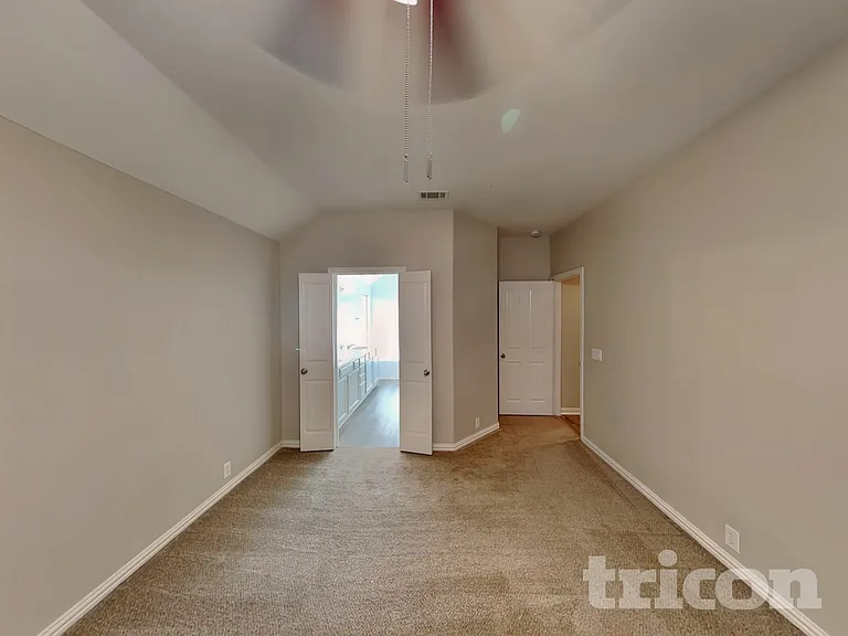 225 Bison Meadow Dr — Photo 6