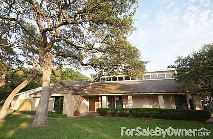1st image of 4901 Canyon Crest Ct