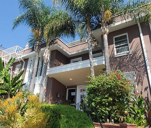 3rd image of 8017 Selma Ave APT 207