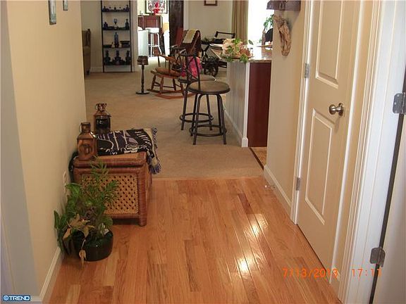 3rd image of 73 McEwen Dr