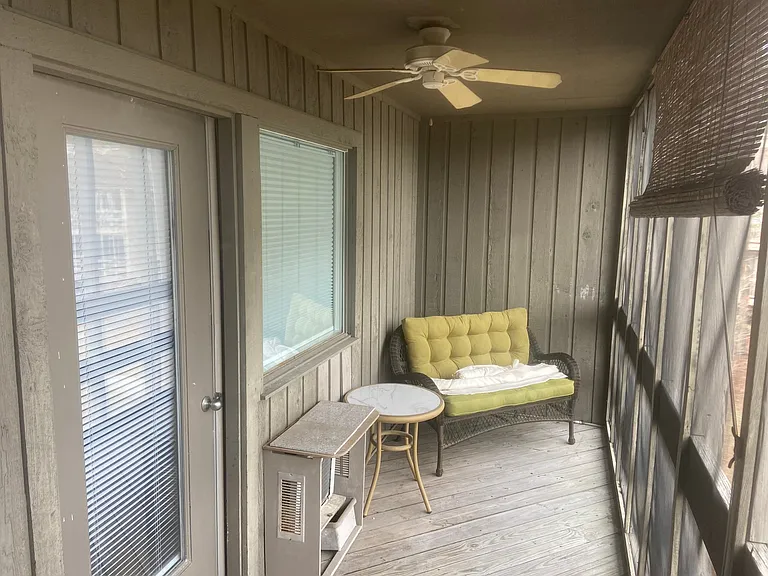 6125 Harbourside Dr — Photo 4